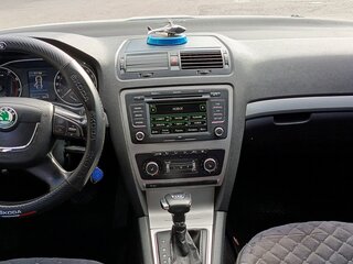 2011 Skoda Octavia DSG7 II (A5) Рестайлинг, белый, 700000 рублей, вид 5