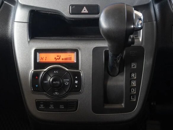 2015 Suzuki Solio MHEV III, белый - вид 11
