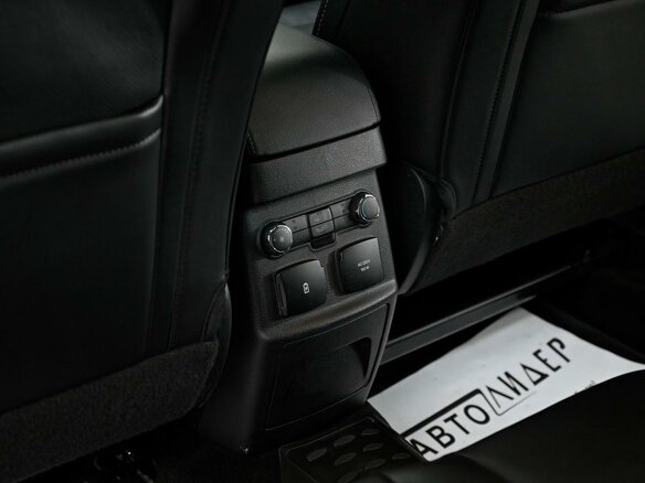 2017 Ford Explorer V Рестайлинг, чёрный, 2225000 рублей - вид 11