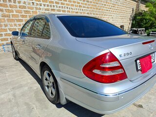 2004 Mercedes-Benz E-Класс 200 III (W211, S211), серый, 1000000 рублей, вид 1