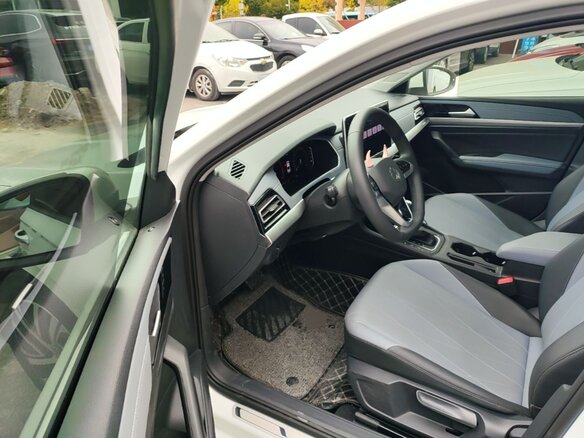 2023 Volkswagen Lavida III Рестайлинг, белый, 1230000 рублей - вид 5