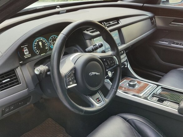 2016 Jaguar XF II, белый, 3500000 рублей - вид 7