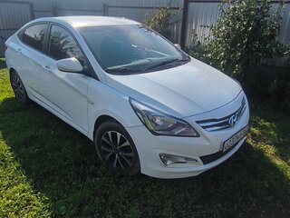2016 Hyundai Solaris I Рестайлинг, белый, 950000 рублей, вид 1
