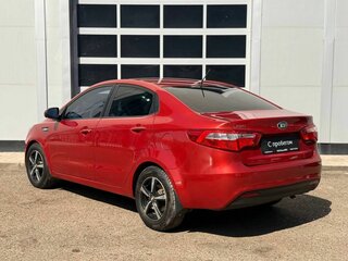 2013 Kia Rio 5-speed III, красный, 629000 рублей, вид 3