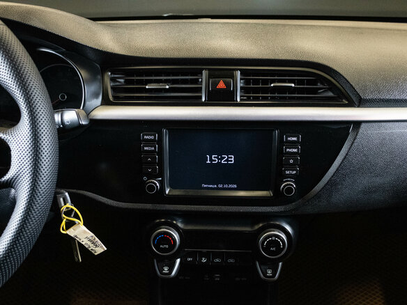 2018 Kia Rio X-Line IV, белый, 1200000 рублей - вид 6