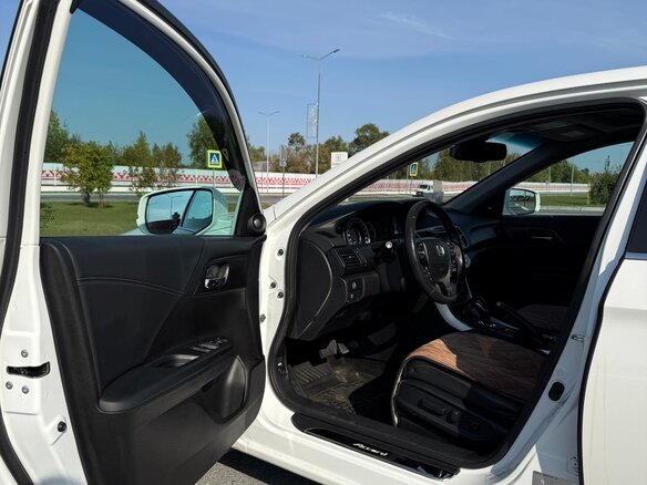 2013 Honda Accord IX, белый, 1570000 рублей - вид 9