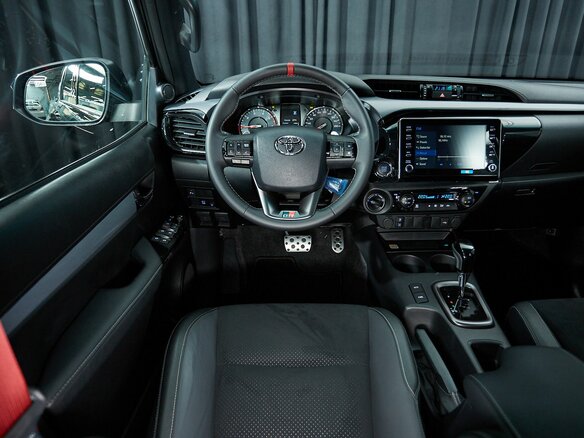 2026 Toyota Hilux VIII Рестайлинг 2, чёрный - вид 8