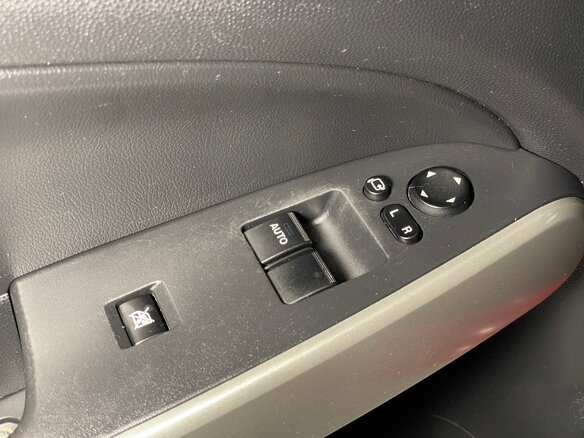 2008 Mazda 2 II (DE), красный, 690000 рублей - вид 22