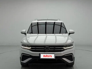 2022 Volkswagen Tiguan II Рестайлинг, серебристый, 2500888 рублей, вид 2