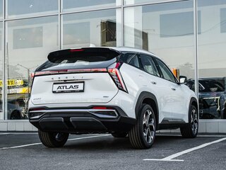 2026 Geely Atlas II, белый, 3870990 рублей, вид 2