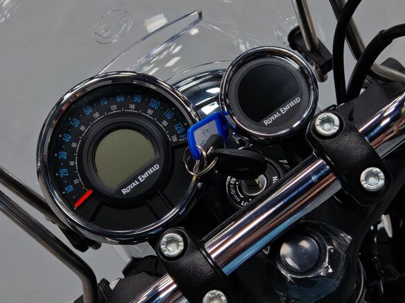 2025 Royal Enfield Meteor, голубой - вид 15