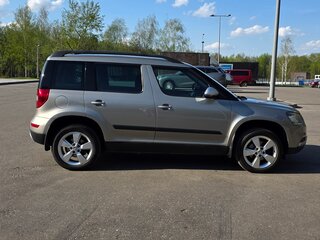 2017 Skoda Yeti I Рестайлинг, бежевый, 1700000 рублей, вид 3