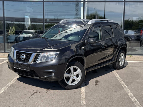 Nissan Terrano III (D10)