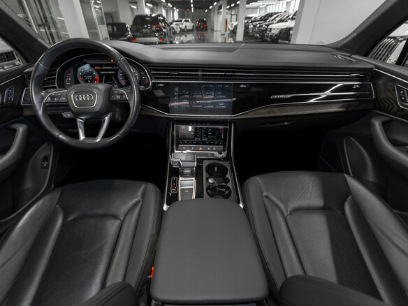 2021 Audi Q7 45 TFSI II (4M) Рестайлинг, серый, 5000000 рублей - вид 7