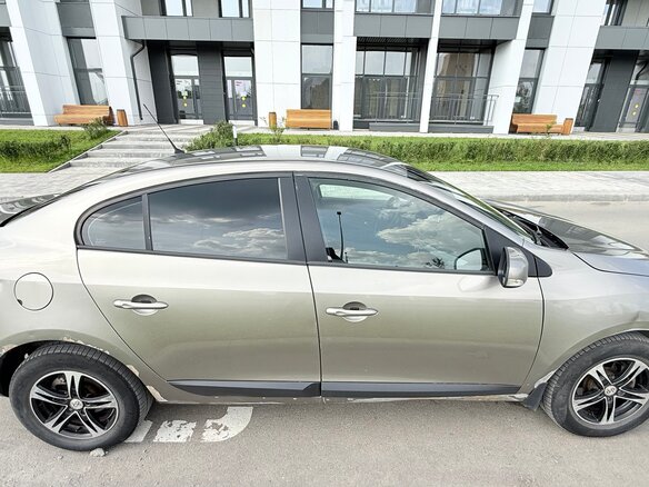2012 Renault Fluence I, бежевый, 300000 рублей - вид 2