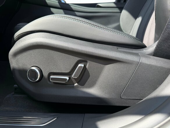 2026 Geely Monjaro I, белый - вид 21