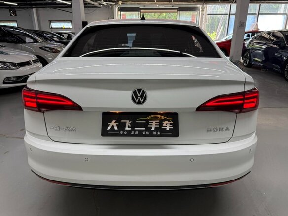 2022 Volkswagen Bora IV (China Market) Рестайлинг, белый, 1050000 рублей - вид 4