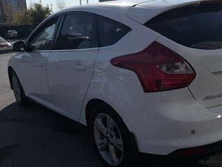 2012 Ford Focus III, белый, 680000 рублей, вид 3