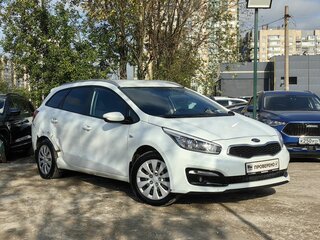 2017 Kia Ceed II Рестайлинг, белый, 1119000 рублей, вид 3