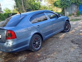 2009 Skoda Octavia II (A5) Рестайлинг, серый, 830000 рублей, вид 3