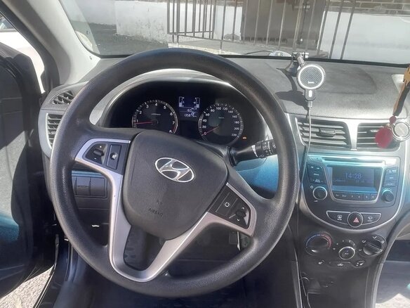 2016 Hyundai Solaris I Рестайлинг, чёрный, 1000050 рублей - вид 16