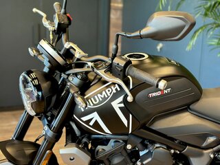 2026 Triumph Trident 660, чёрный, 1250000 рублей, вид 3