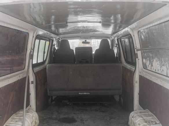 2009 Toyota Regius Ace H200 Рестайлинг 1, белый, 1100000 рублей - вид 6