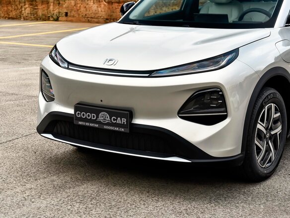 2026 Changan Qiyuan Q05 51.9 kWh II, серебристый - вид 16