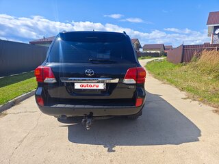 2015 Toyota Land Cruiser 200 Series Рестайлинг 1, чёрный, 5000000 рублей, вид 4