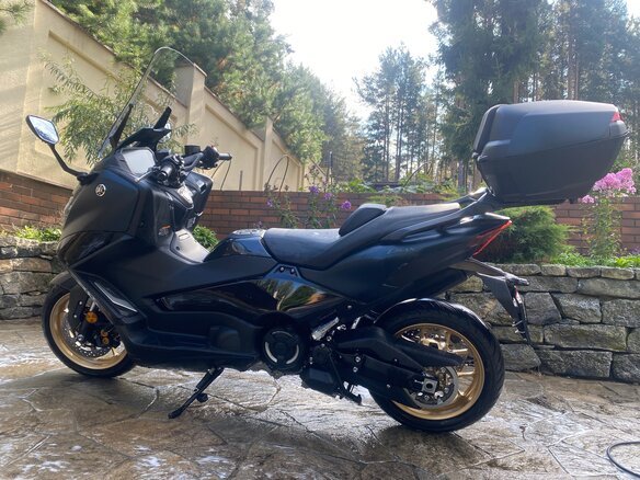 2023 Yamaha TMAX, зелёный, 1610000 рублей