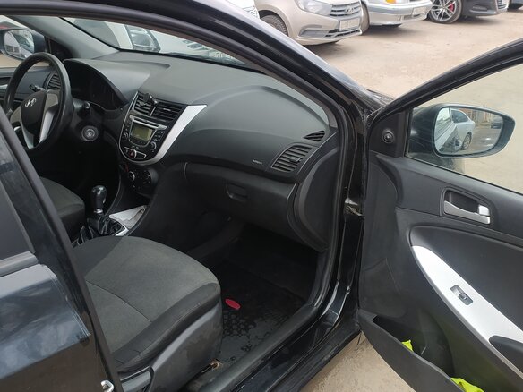 2014 Hyundai Solaris I, чёрный, 599000 рублей - вид 13