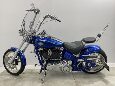 2009 Harley-Davidson Rocker C, синий, 920000 рублей, вид 2