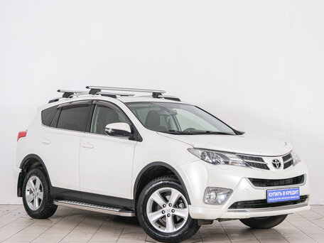 Toyota RAV4 IV (XA40)