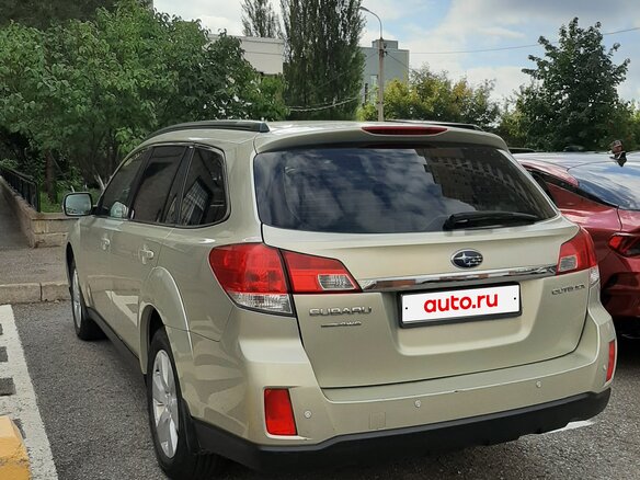 2010 Subaru Outback IV, золотистый, 1349000 рублей - вид 6