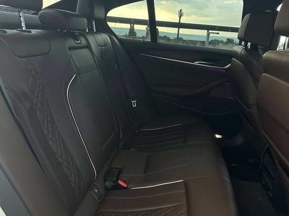 2020 BMW 5 серии 530d xDrive VII (G30/G31/G38) Рестайлинг, белый, 7200000 рублей - вид 7