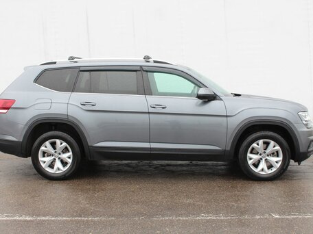 2018 Volkswagen Teramont I, серый, 2390000 рублей, вид 4