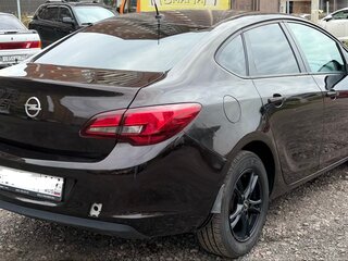2013 Opel Astra J Рестайлинг, коричневый, 550000 рублей, вид 3