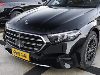 2025 Mercedes-Benz E-Класс 300 VI (W214, S214), чёрный, 9750000 рублей, вид 2