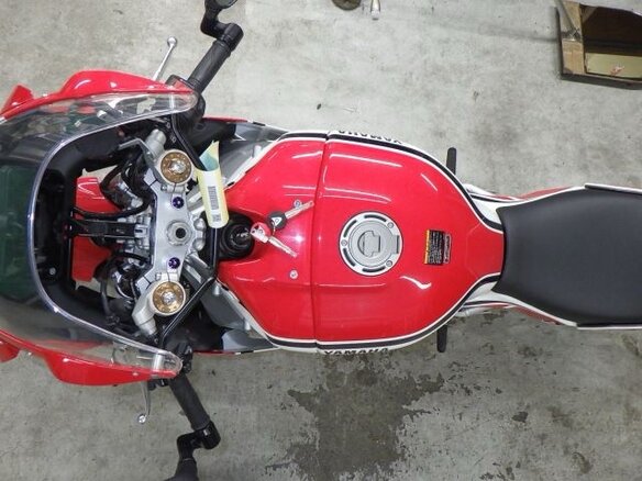 2024 Yamaha XSR900, красный, 1078000 рублей - вид 10