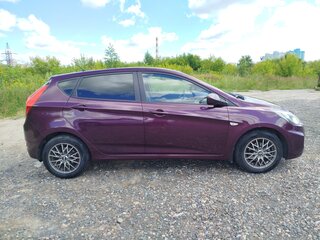 2012 Hyundai Solaris I, фиолетовый, 645000 рублей, вид 4