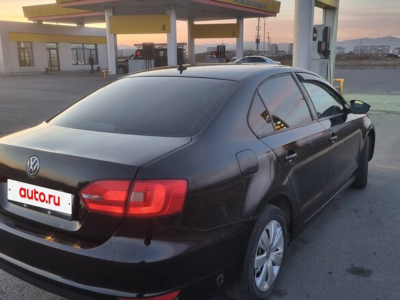 2013 Volkswagen Jetta VI, чёрный, 957000 рублей - вид 3