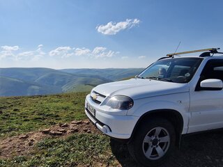 2020 Chevrolet Niva I Рестайлинг, белый, 950000 рублей, вид 3