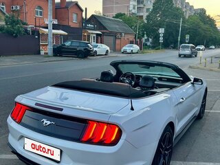 2021 Ford Mustang VI Рестайлинг, белый, 3200000 рублей, вид 4