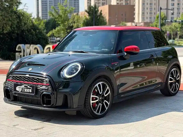 2023 Mini Hatch JCW III (F55/F56) Рестайлинг 2, чёрный