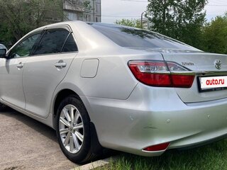 2015 Toyota Camry VII (XV50) Рестайлинг, серый, 2300000 рублей, вид 3
