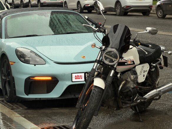 2008 Moto Guzzi V 7, белый, 400000 рублей - вид 4