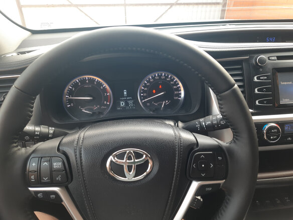 2014 Toyota Highlander III (XU50), красный, 2780000 рублей - вид 4