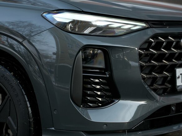 2024 Audi Q6 50 TFSI, серый, 7210000 рублей - вид 9