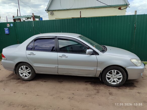2009 Mitsubishi Lancer Classic IX Рестайлинг, серебристый - вид 4