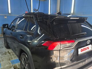 2025 Toyota RAV4 V (XA50), чёрный, 4355000 рублей, вид 3